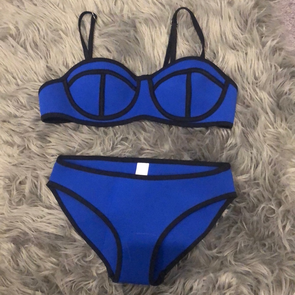 Beautiful cobalt blue bathing suit size small!
